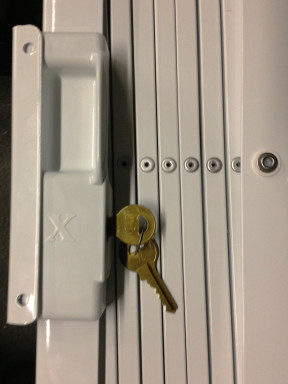 gate slam lock and receiver in the locked position