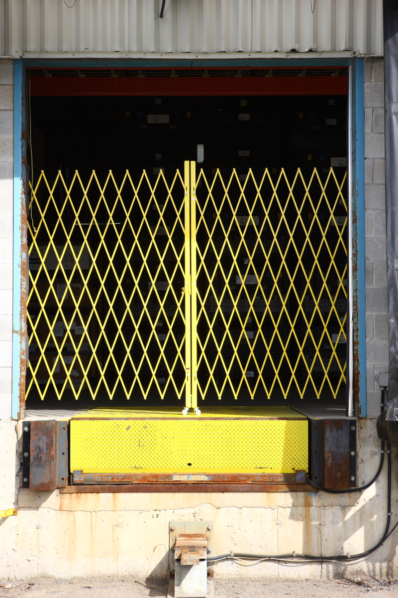 powder-coated-safety-yellow-shipping-door-gates
